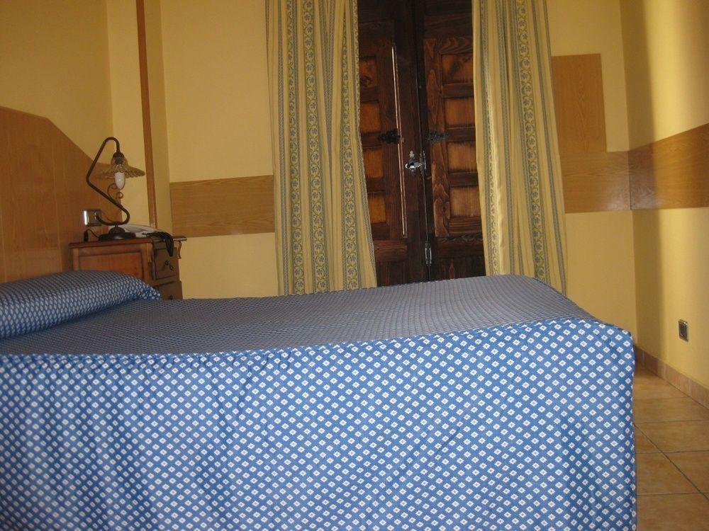 Hostal Maria Ronda Madrid Exterior foto